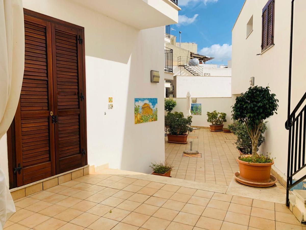 מרינלה דו סלינונטה Case Vacanza Vivaldi מראה חיצוני תמונה